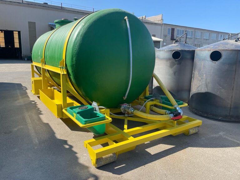 Hook lift frame tank trailers